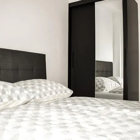 Nada Apartment *